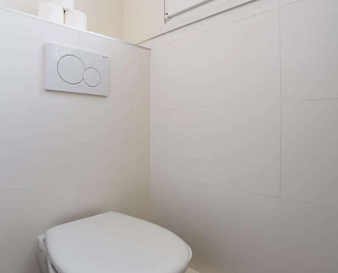 The 15 Place Apartment *